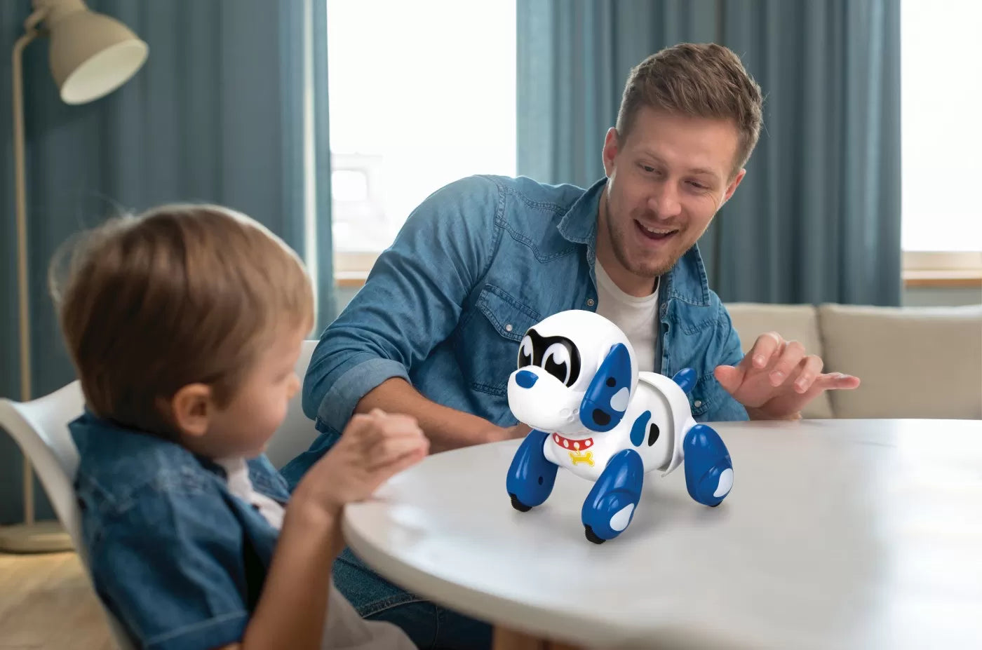 CATELUS ELECTRONIC ROBOT RUFFY, SILVERLIT
