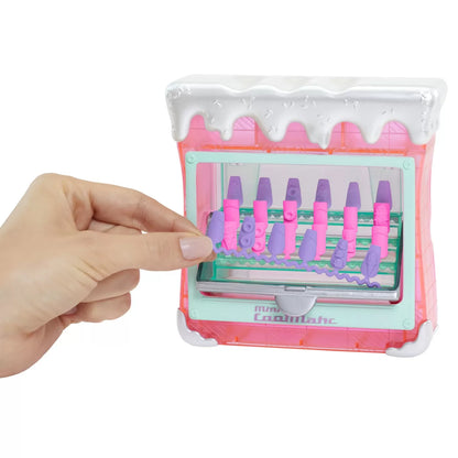 L.O.L. SURPRISE! OMG SWEET NAILS CANDYLICIOUS SPRINKLES SHOP SET PAPUSA CU ACCESORII, LOL SURPRISE
