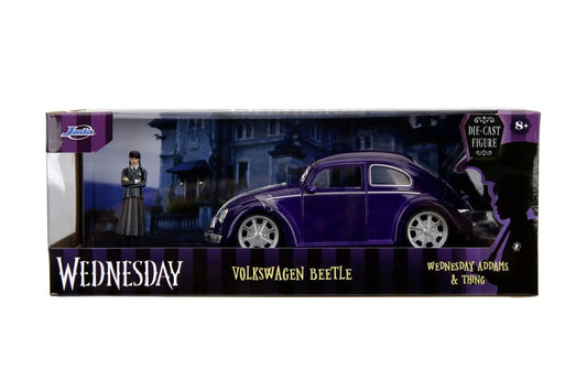 JADA WEDNESDAY SET MASINUTA METALICA VOLKSWAGEN BEETLE 1:24 SI FIGURINA METALICA WEDNESDAY 7CM, JADATOYS