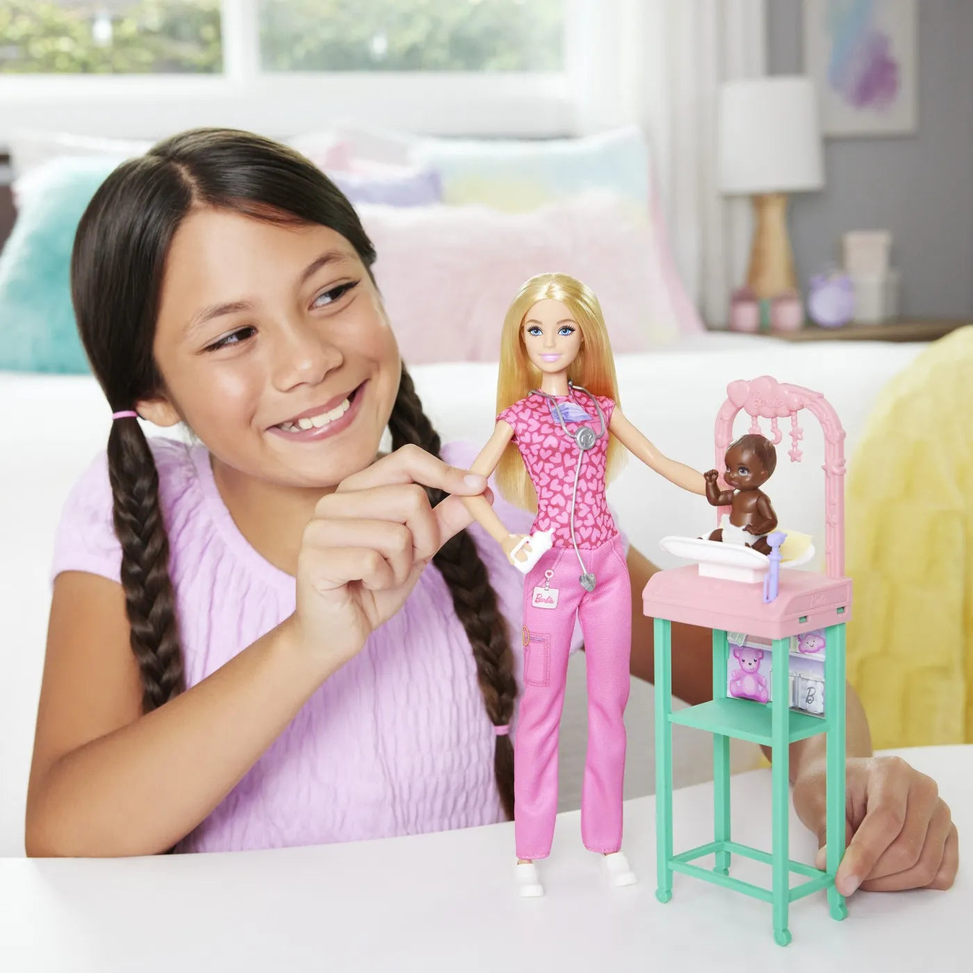 BARBIE SET DE JOACA PAPUSA BARBIE BLONDA FACE CARIERA PEDIATRU, BARBIE - I CAN BE