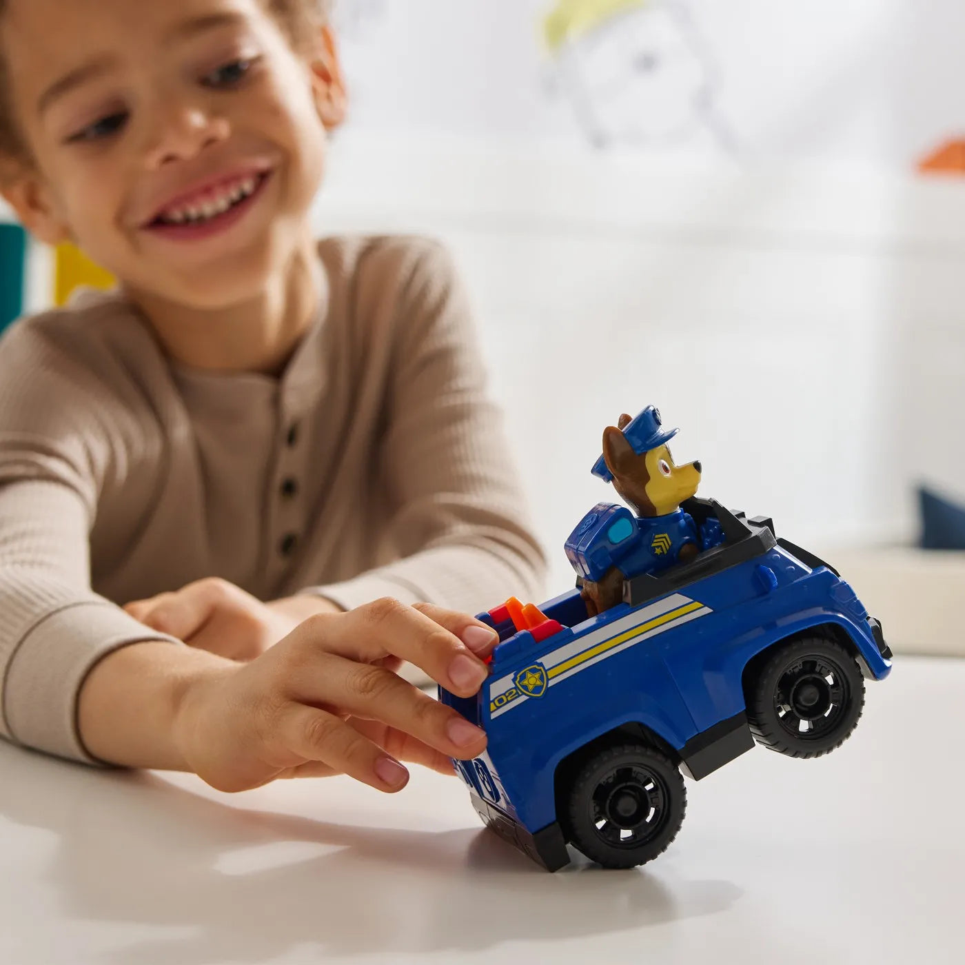 PATRULA CATELUSILOR SET VEHICUL DE BAZA PATROL CRUISER SI FIGURINA CHASE, PATRULA CATELUSILOR