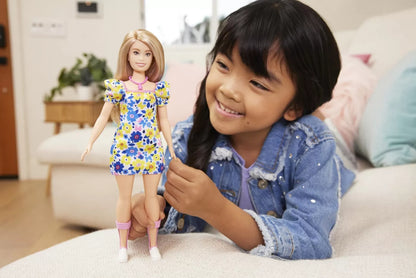 PAPUSA BARBIE FASHIONISTA BLONDA CU SINDROM DOWN, BARBIE - FASHIONISTAS