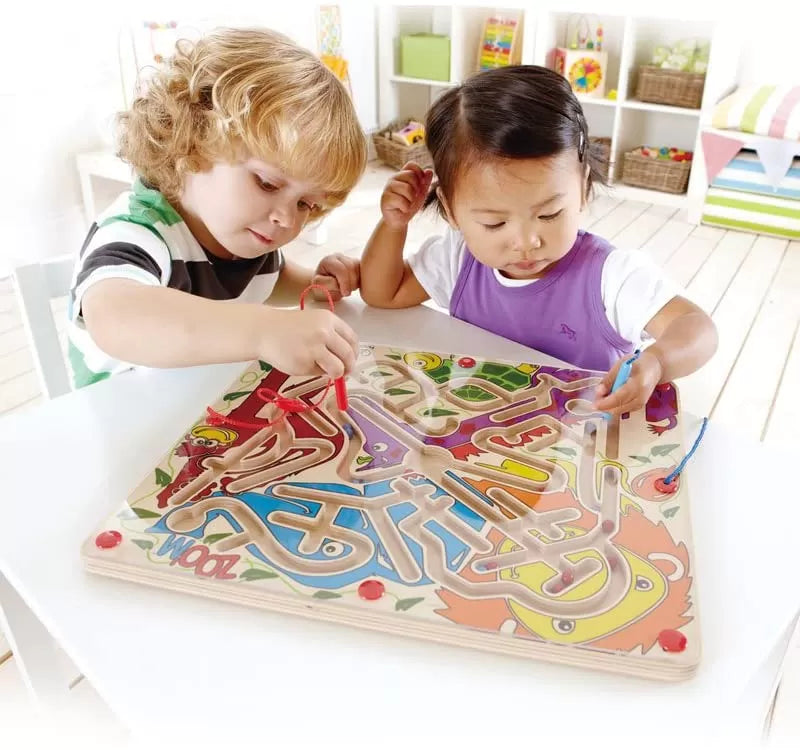 HAPE LABIRINT MAGNETIC ZOO&#39;M - DISTRACTIE LA DUBLU, HAPE