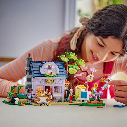 LEGO FRIENDS CASA APICULTORILOR SI GRADINA CU FLORI 42669, LEGO FRIENDS