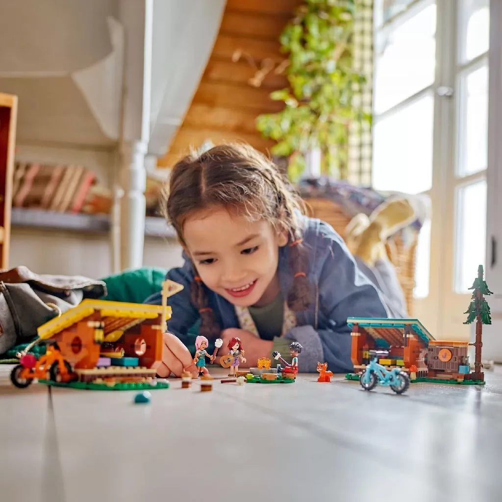 LEGO FRIENDS CABANE CONFORTABILE IN TABARA DE AVENTURI 42624, LEGO FRIENDS