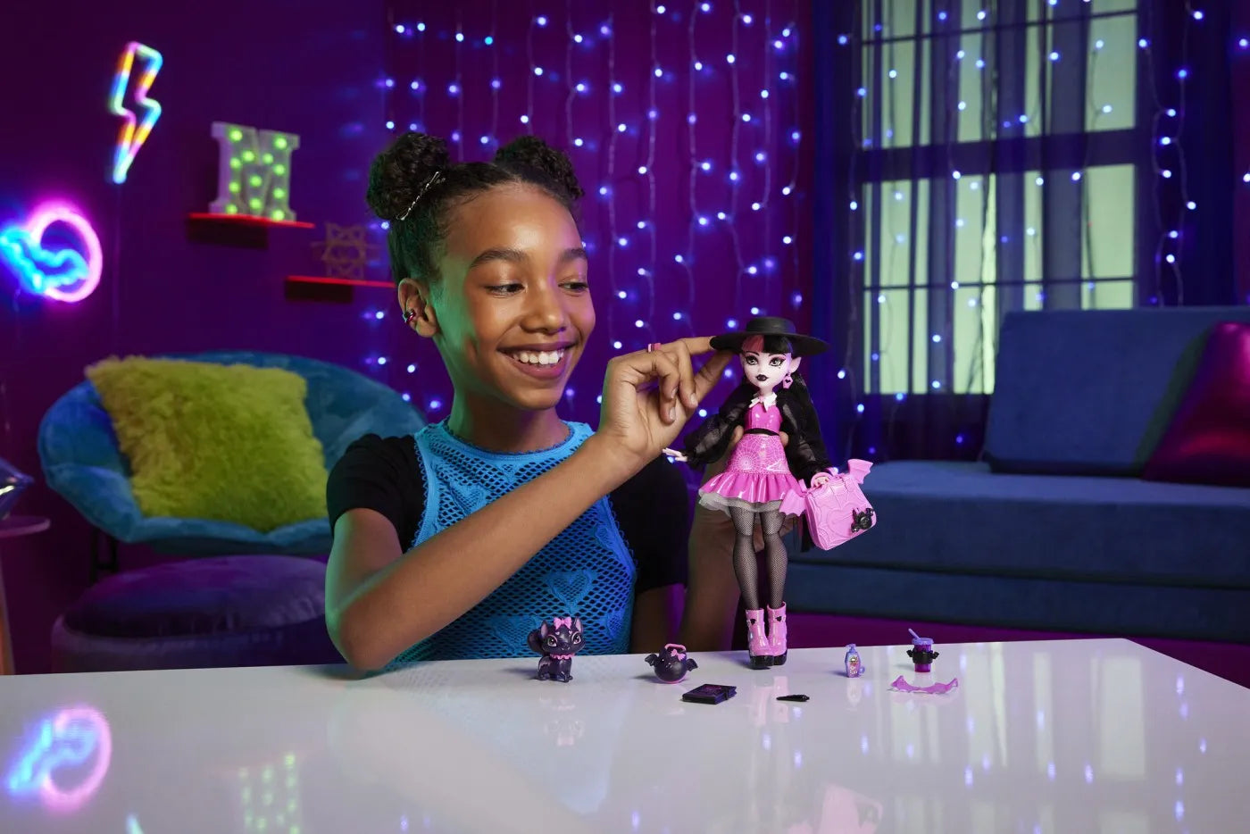 MONSTER HIGH PAPUSA DRACULAURA SI ANIMALUTUL COUNT FABULOUS, MONSTER HIGH