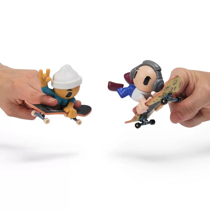 TECH DECK SK8 CREW PACHET 2 SETURI PLITA SI FIGURINA 9.6CM CASCA ALBA SI CASTI GRI, TECH DECK