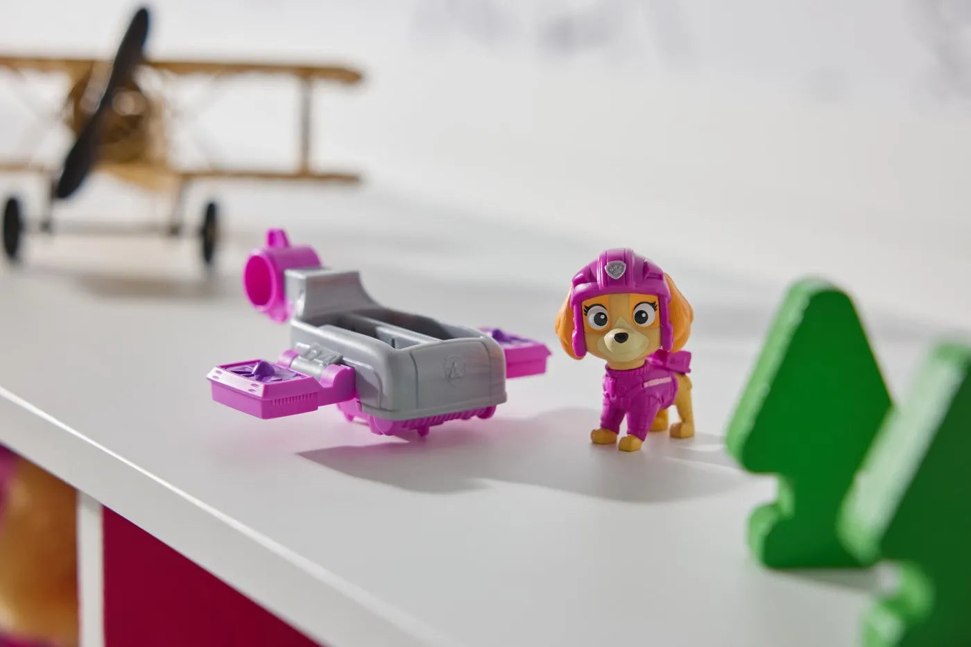 PATRULA CATELUSILOR ACTION PUPS SET VEHICUL DE SALVARE HOVERBOARD SI FIGURINA SKYE 5 CM, PATRULA CATELUSILOR
