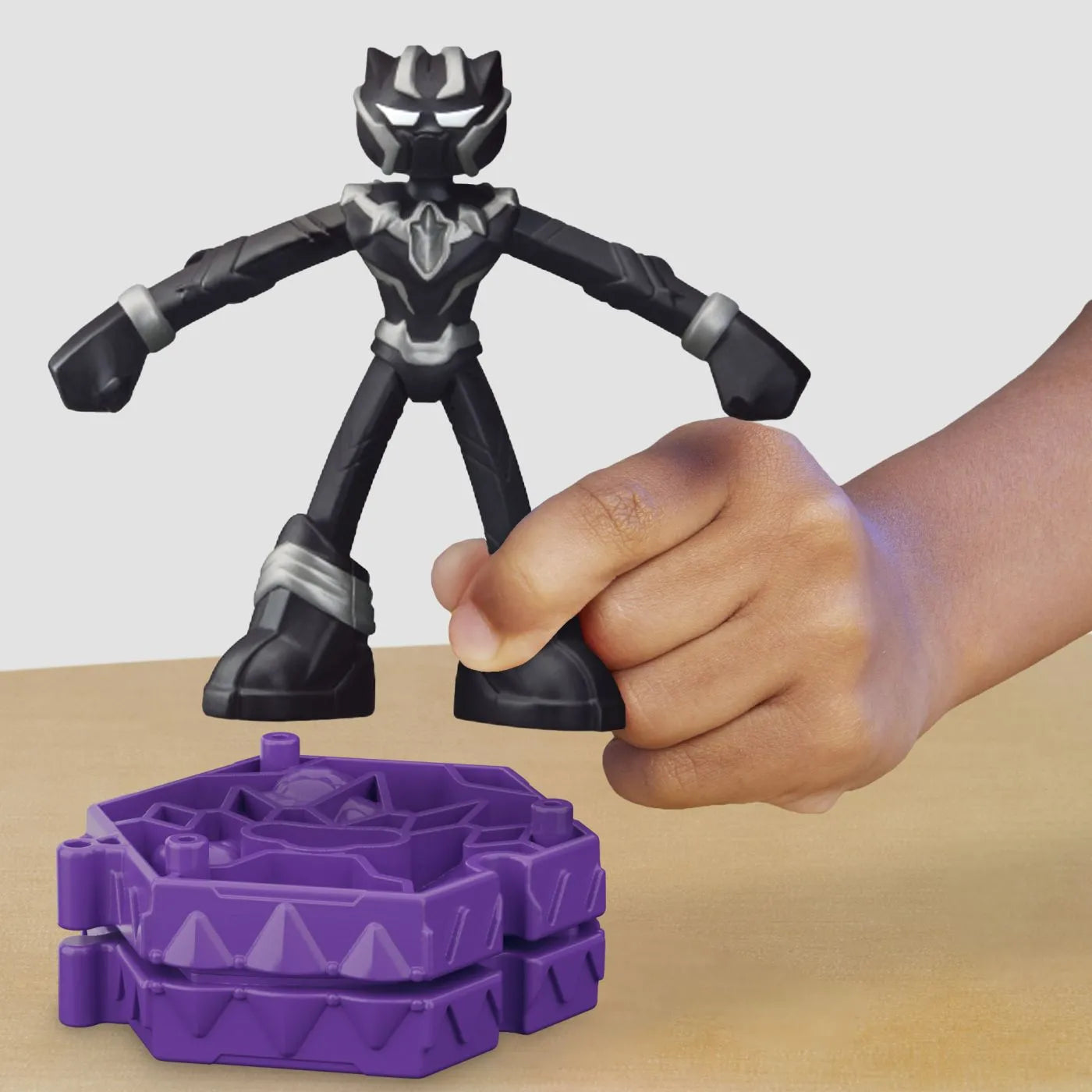PLAY-DOH MARVEL FIGURINA FLEXIBILA CU ACCESORII BLACK PANTHER 10CM	, PLAY-DOH