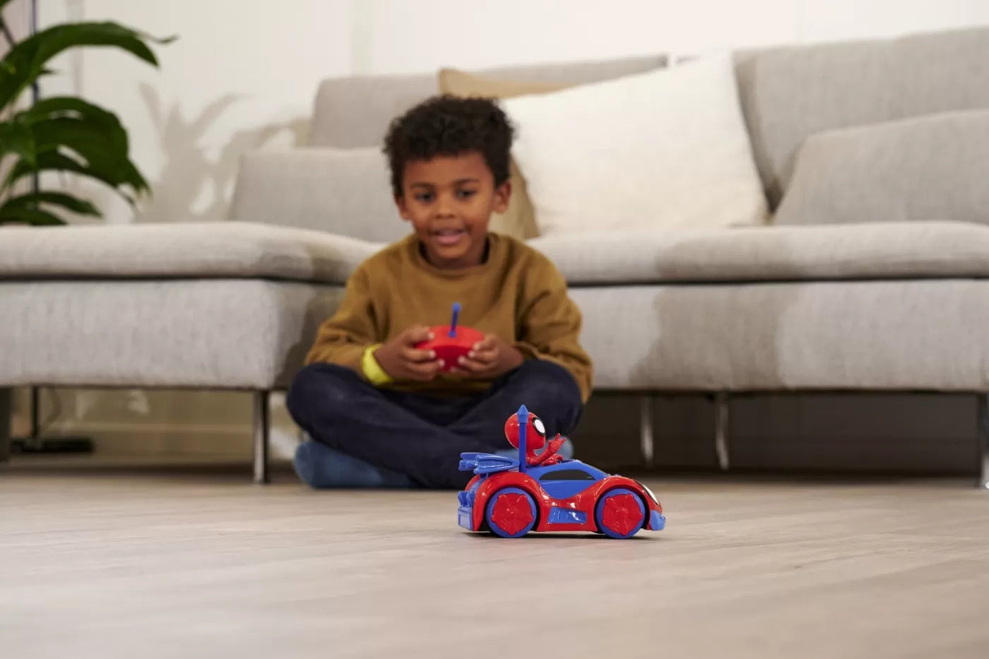 JADA MASINUTA RC SPIDEY WEB CRAWLER SCARA 1:24, JADATOYS