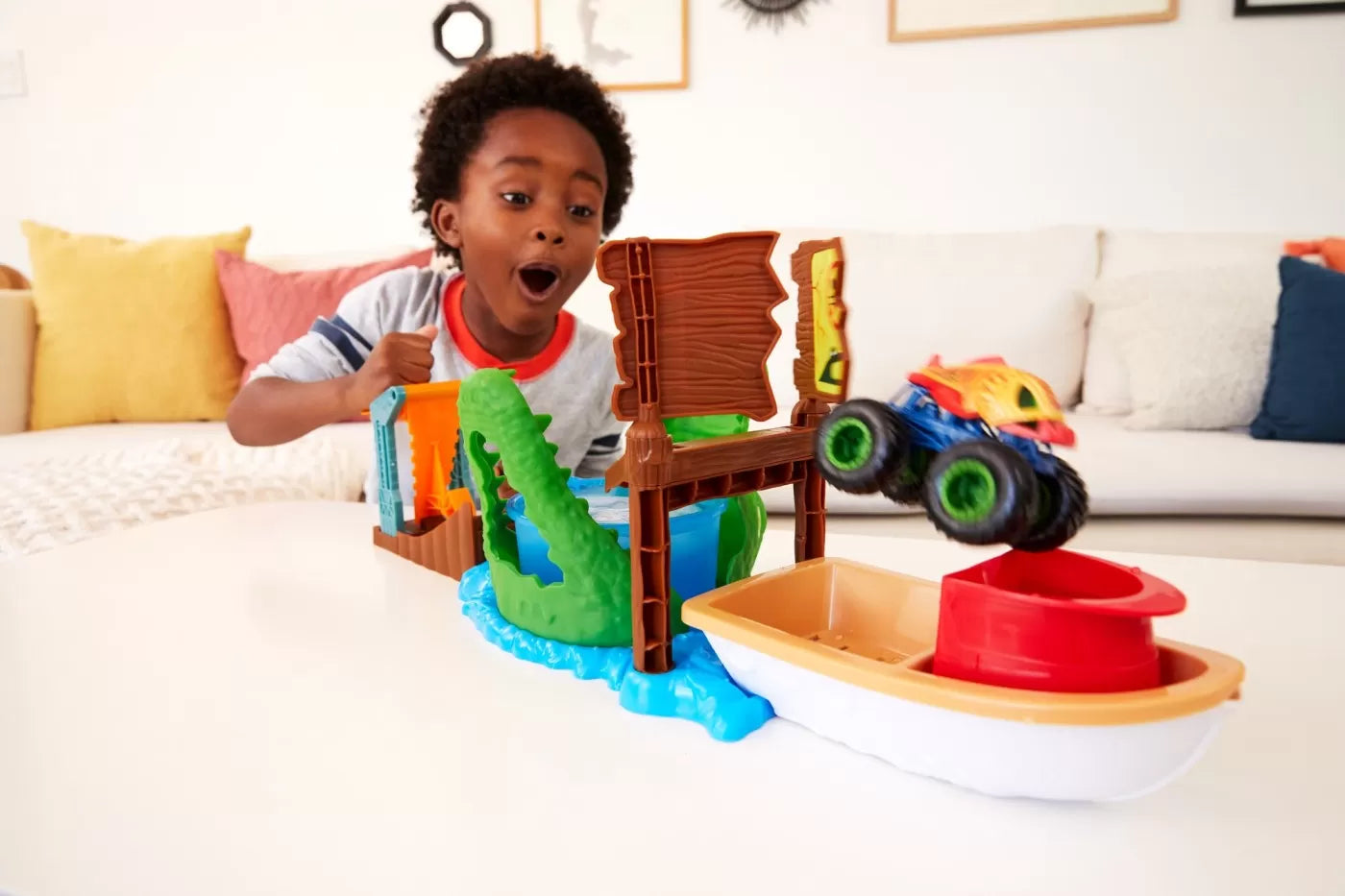 HOT WHEELS MONSTER TRUCK COLOR SHIFTERS ATACUL CROCODILULUI, HOT WHEELS - MONSTER TRUCK