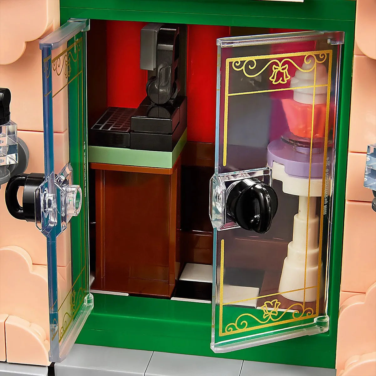 LEGO ICONS CAFENEA FRANTUZEASCA 10362, LEGO ICONICS