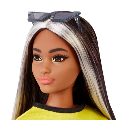 PAPUSA BARBIE FASHIONISTA BRUNETA CU SUVITE BLONDE, BARBIE - FASHIONISTAS