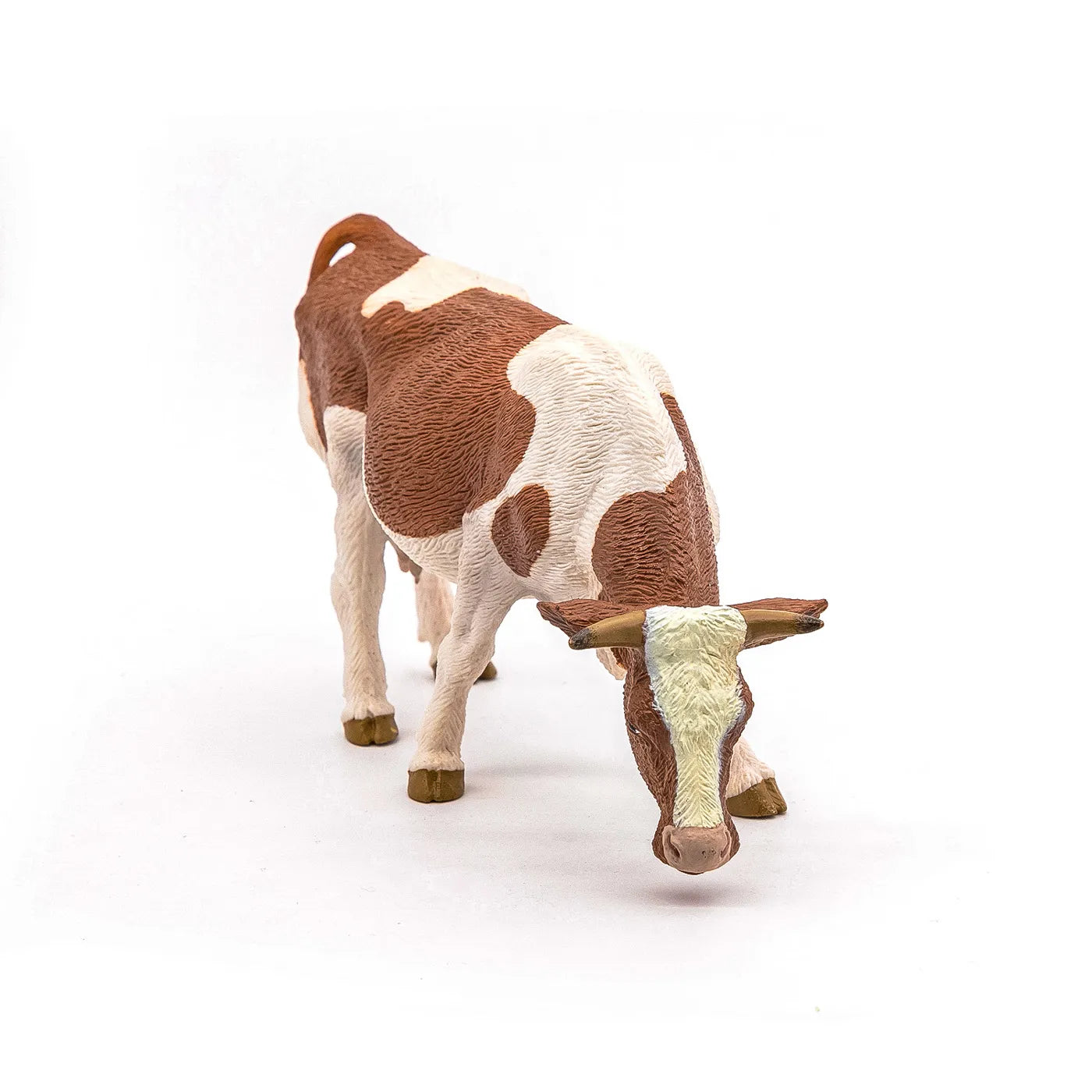 PAPO FIGURINA VACA SIMMENTAL PASCAND, PRIETENII DE LA FERMA