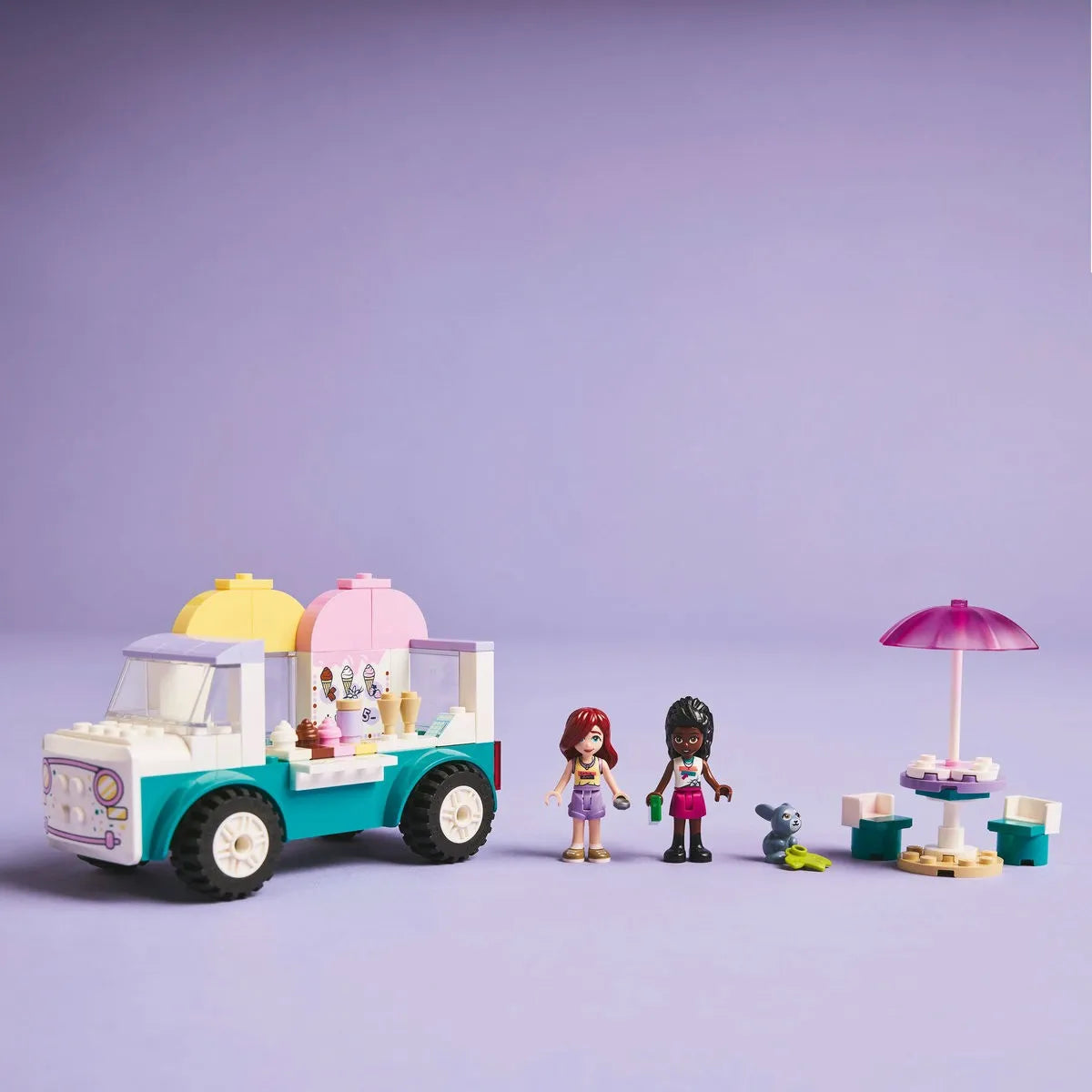 LEGO FRIENDS FURGONETA DE INGHETATA IN ORASUL HEARTLAKE 42644, LEGO FRIENDS
