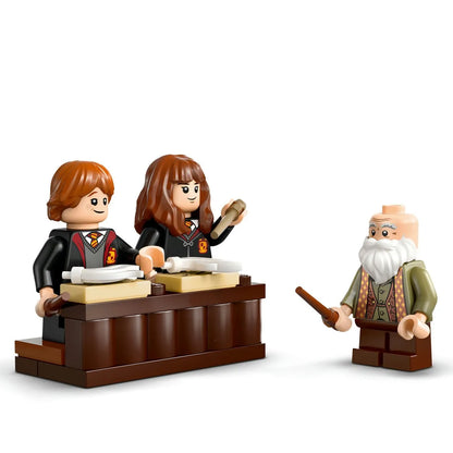 LEGO HARRY POTTER TM CASTELUL HOGWARTS ORA DE FARMECE 76442, LEGO HARRY POTTER TM