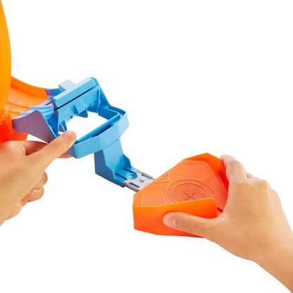 HOT WHEELS CIRCUIT RAPID CU LANSATOR PENTRU CASCADORII SI MASINUTA EXCLUSIVA, HOT WHEELS - ACTION