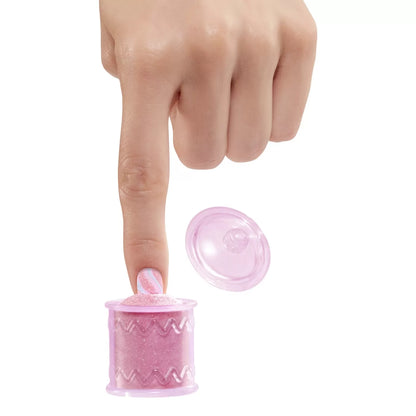 L.O.L. SURPRISE! OMG SWEET NAILS CANDYLICIOUS SPRINKLES SHOP SET PAPUSA CU ACCESORII, LOL SURPRISE