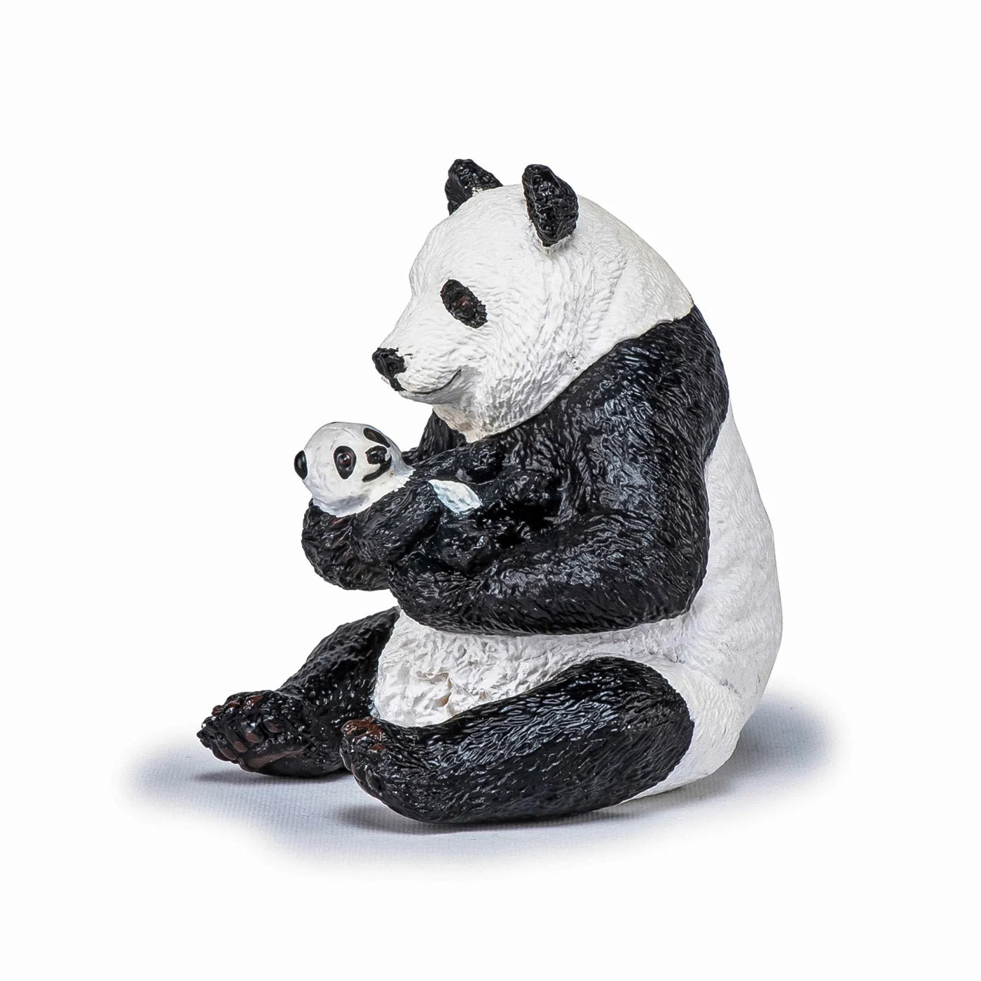PAPO FIGURINA URS PANDA SEZAND CU PUI IN BRATE, ANIMALE SALBATICE
