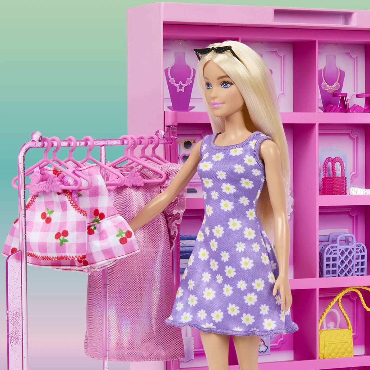 BARBIE DULAPUL DE VIS A LUI BARBIE, BARBIE - FASHIONISTAS