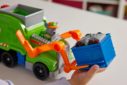 PATRULA CATELUSILOR ROCKY SI CAMIONUL DE RECICLARE CRUSH N ROLL, PATRULA CATELUSILOR