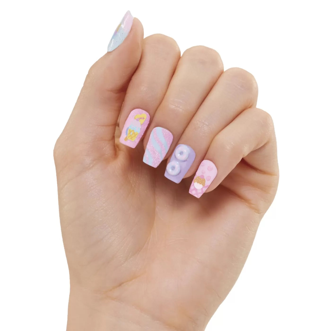 L.O.L. SURPRISE! OMG SWEET NAILS CANDYLICIOUS SPRINKLES SHOP SET PAPUSA CU ACCESORII, LOL SURPRISE
