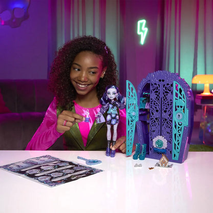 MONSTER HIGH GRADINA DE LA MIEZUL NOPTII PAPUSA TWYLA, MONSTER HIGH