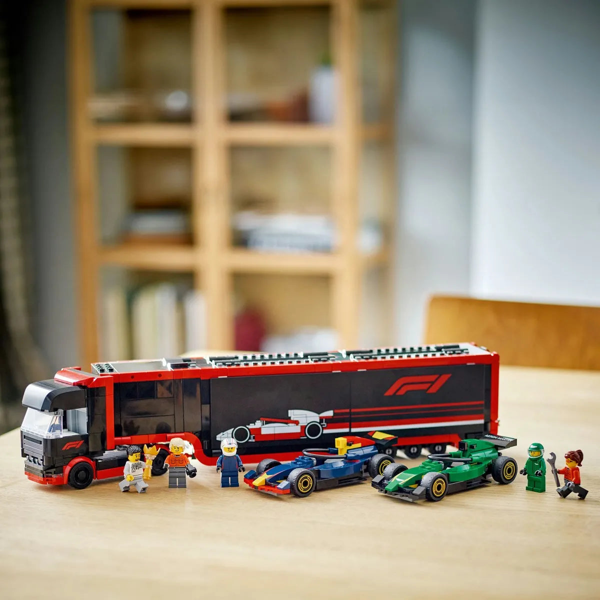 LEGO CITY CAMION F1 CU MASINILE F1 RB20 SI AMR24 60445, LEGO CITY