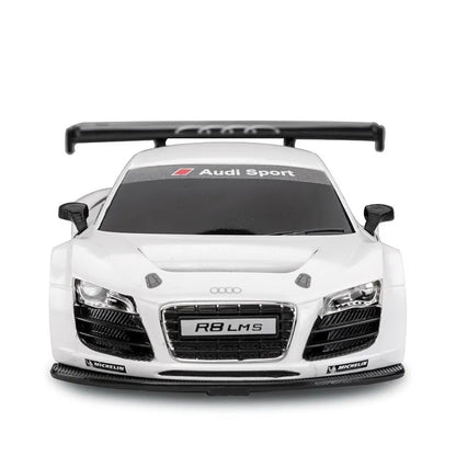 MASINUTA METALICA AUDI R8 ARGINTIE SCARA 1 LA 24, RASTAR METAL 1:24