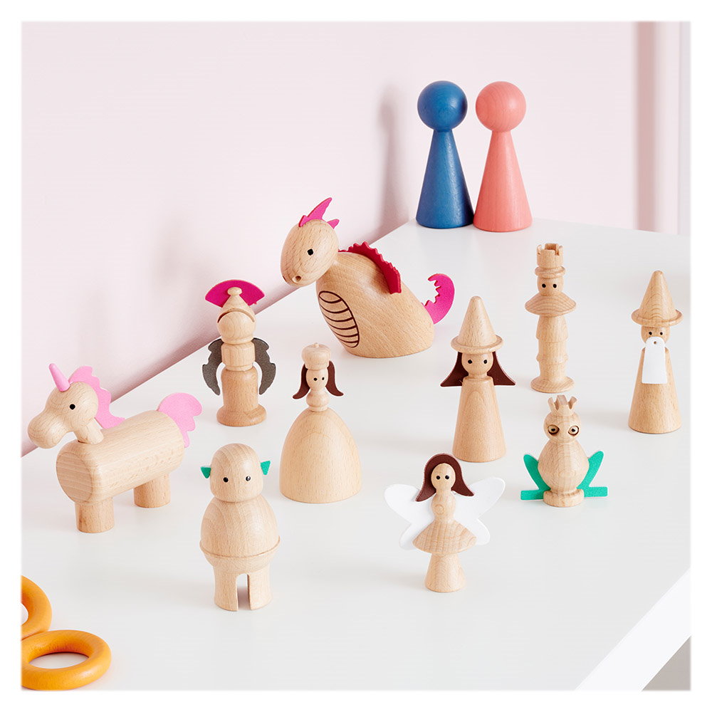Lumea Basmelor, set 10 figurine din lemn, Tickit