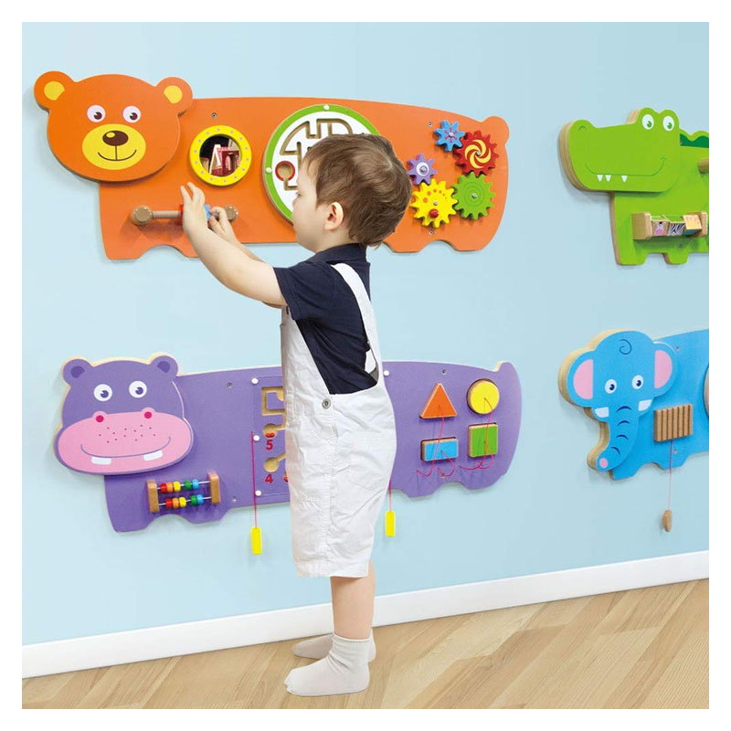 Jucarie de perete, Centru de activitati Ursulet, Viga Toys