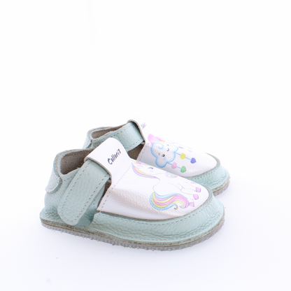 Pantofi / Sandale din piele naturala cu print digital Unicorn si nori pentru cresa, gradinita si interior
